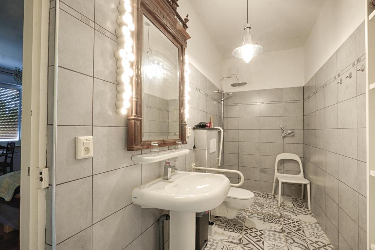 Chambre D'Hotes Fantesstique Berzieux Ngoại thất bức ảnh