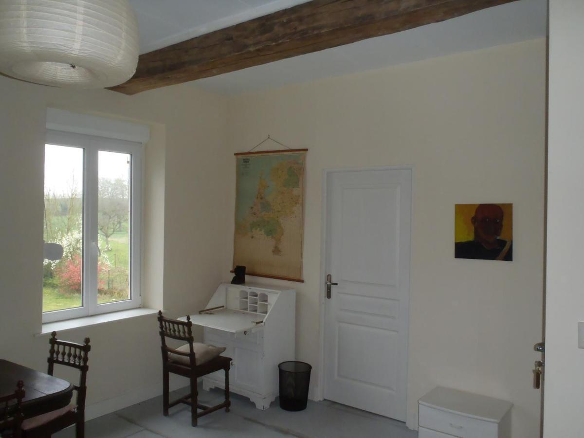 Chambre D'Hotes Fantesstique Berzieux Ngoại thất bức ảnh